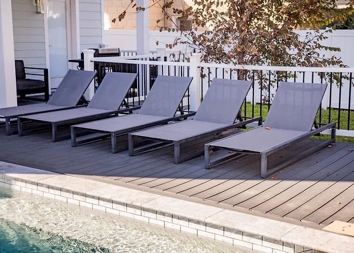 Slow Pace Beach Living - Pool - Steps From Beach